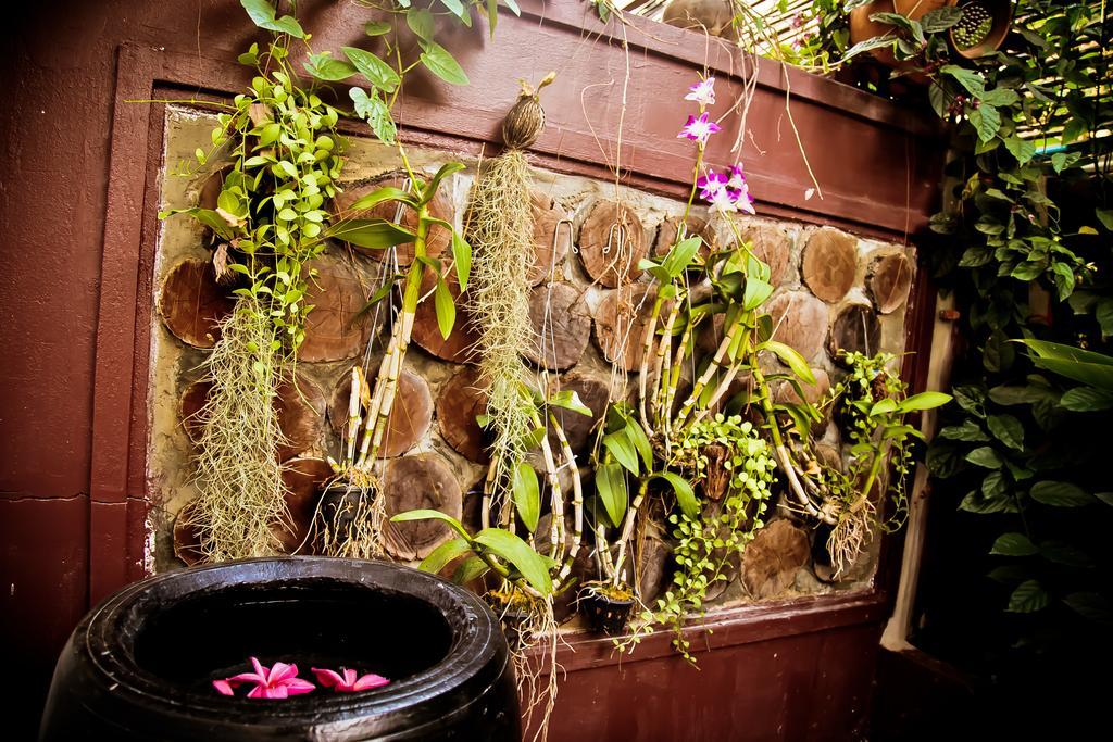 Ravorn Villa Boutique Battambang Buitenkant foto