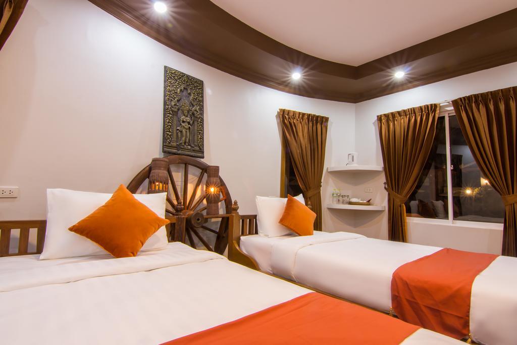 Ravorn Villa Boutique Battambang Buitenkant foto