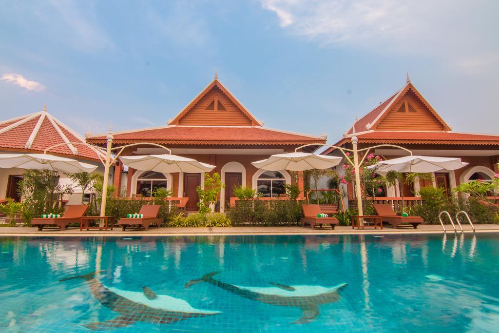 Ravorn Villa Boutique Battambang Buitenkant foto