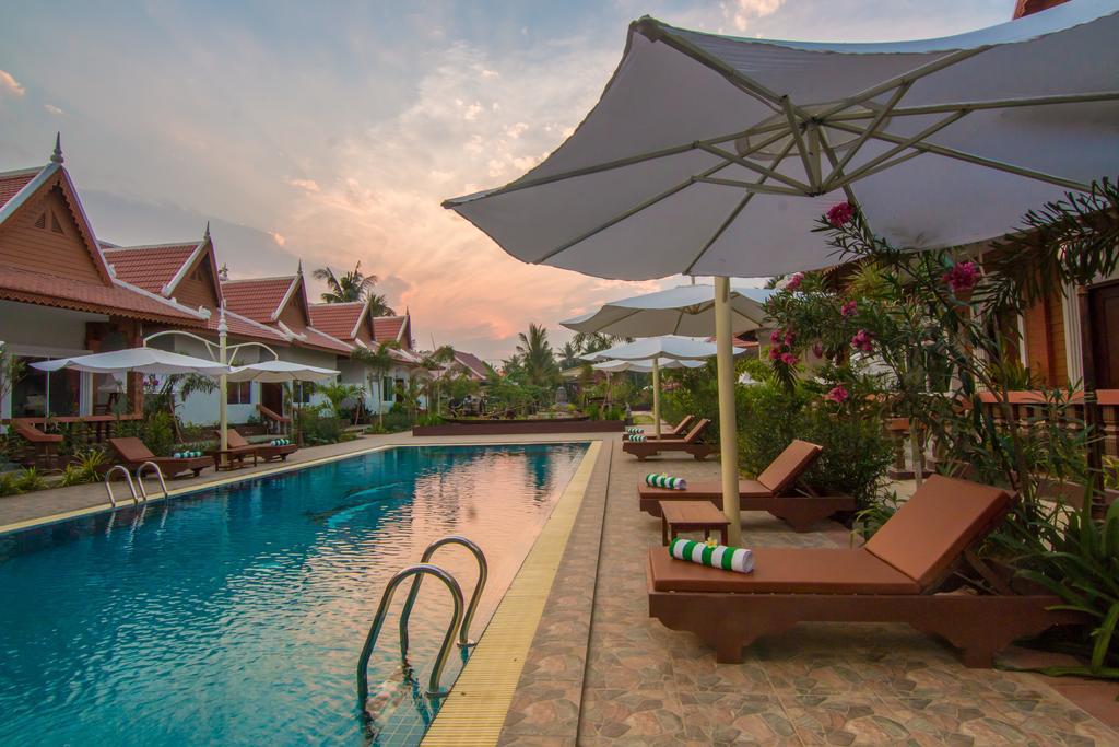 Ravorn Villa Boutique Battambang Buitenkant foto