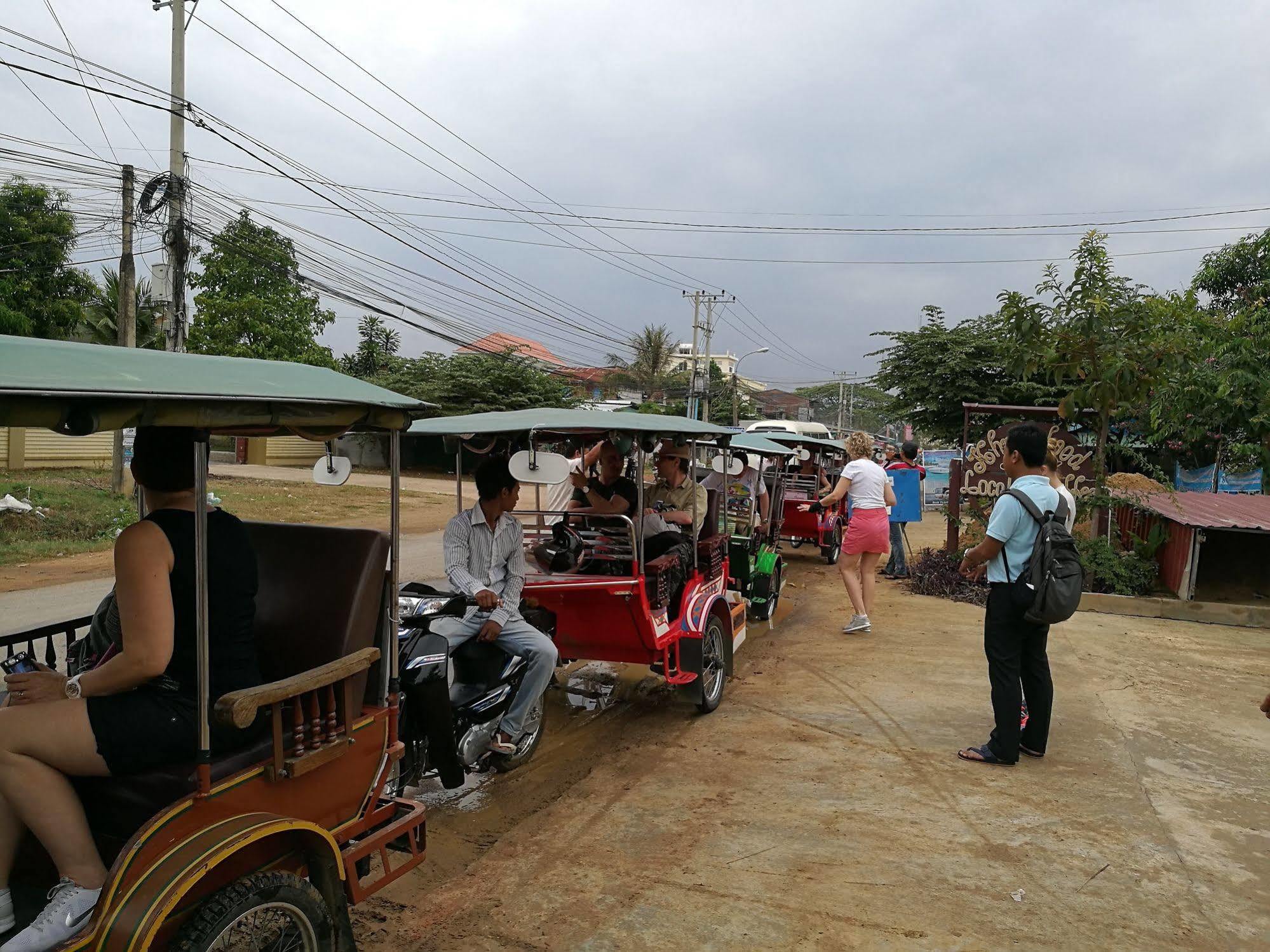 Ravorn Villa Boutique Battambang Buitenkant foto