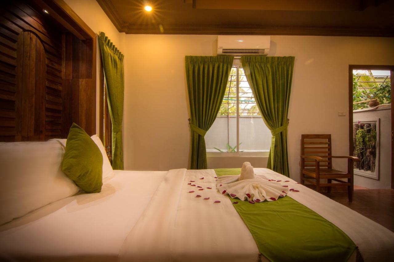 Ravorn Villa Boutique Battambang Buitenkant foto